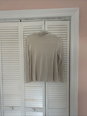 Old Navy Beige Ribbed Mock-Neck Long Sleeve Top